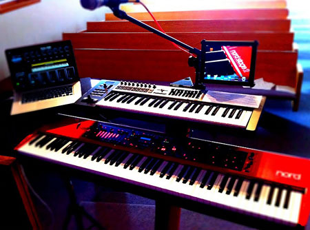 technology_in_worship_loops